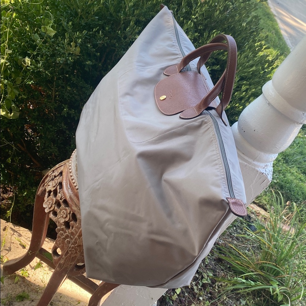 Longchamp Gray Tote with Brown Leather Trim - Picture 2 of 9